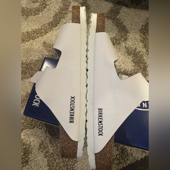 White Birkenstock Arizona Leather Sandals, 39, NIB - Picture 4 of 6